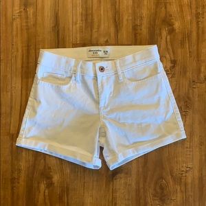 white abercrombie short